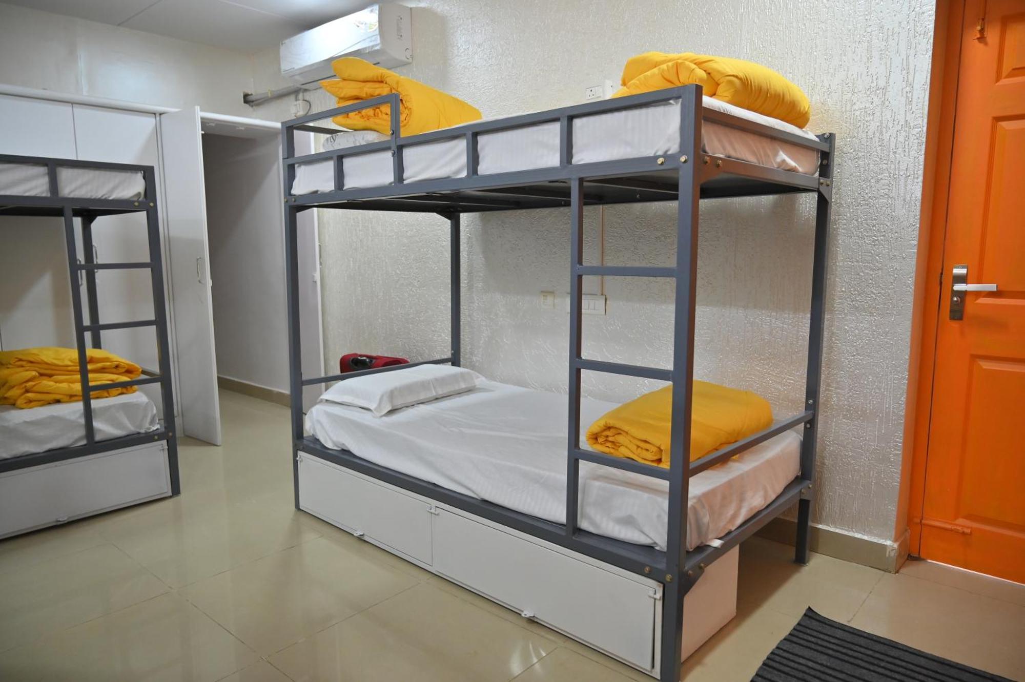 Hyderabad Wanderers Cave Hotel Eksteriør billede
